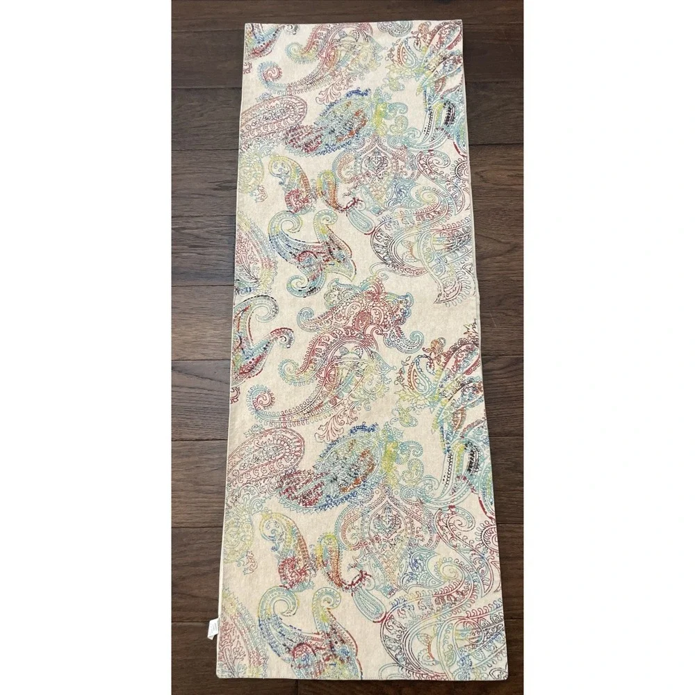World Market 100% Cotton Paisley Multicolor 16 X 90